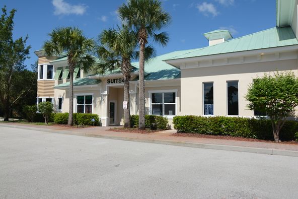 ST. JAMES PROFESSIONAL PLAZA: 219 NW Saint James Dr, Port St Lucie, FL 34983
